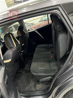 تۆیۆتا ڕاڤ 4